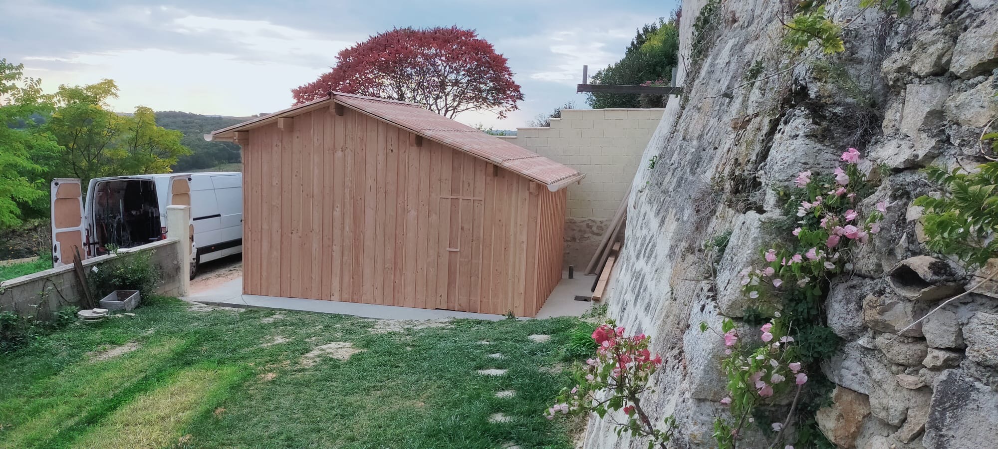 Garage bois terminé