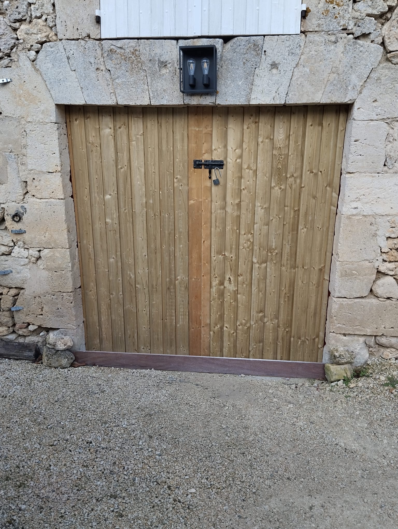 Porte en bois sur mesure